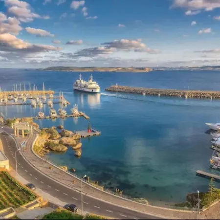 דירה Amazing Gozo Penthouse Sea Views, Hot Tub, Pool, Free Ac Għajnsielem
